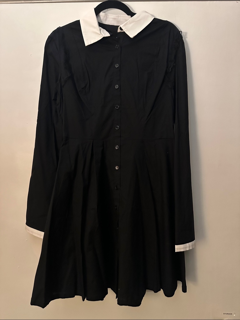 Black Midi Button-Front Dress with Contrasting White Collar and Cuffs
